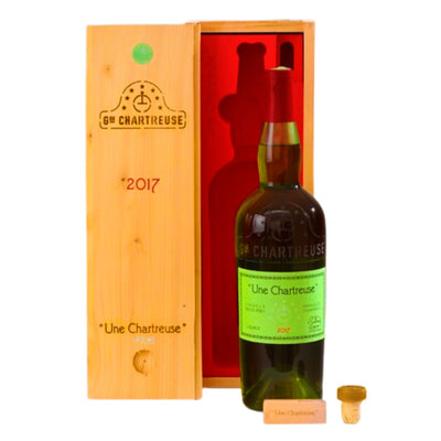 Une 2017 Chartreuse Verte Liqueur 700ml